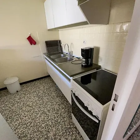 Location Au Lavandou 2 Chambres Апартаменты