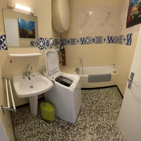 Location Au Lavandou 2 Chambres Апартаменты *